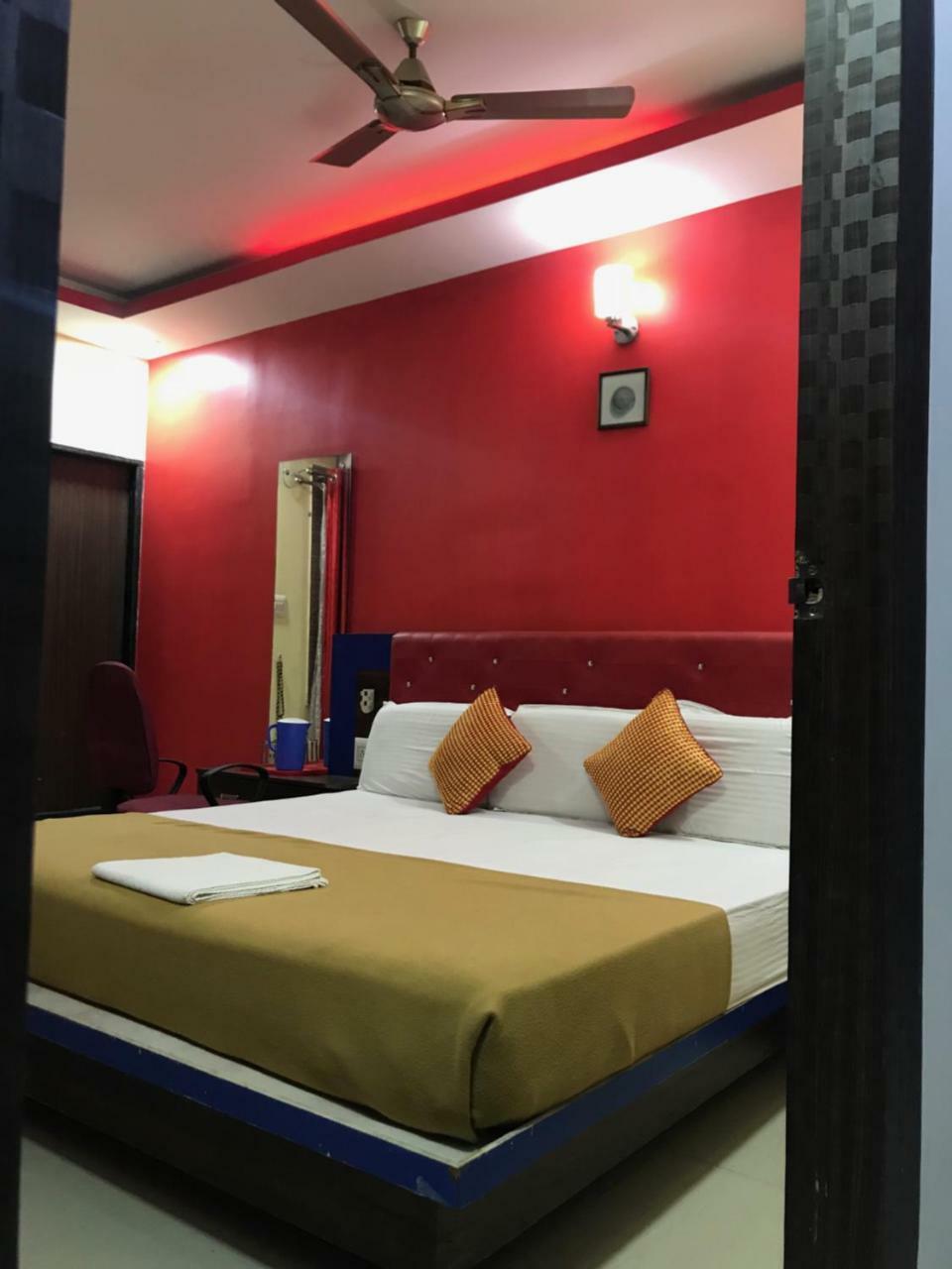Highland Inn Hotel Mangalore Bagian luar foto